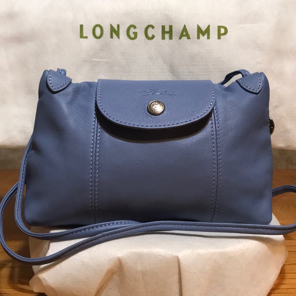 Longchamp Handbags - NWOT LONGCHAMP Le Pliage Cuir Crossbody